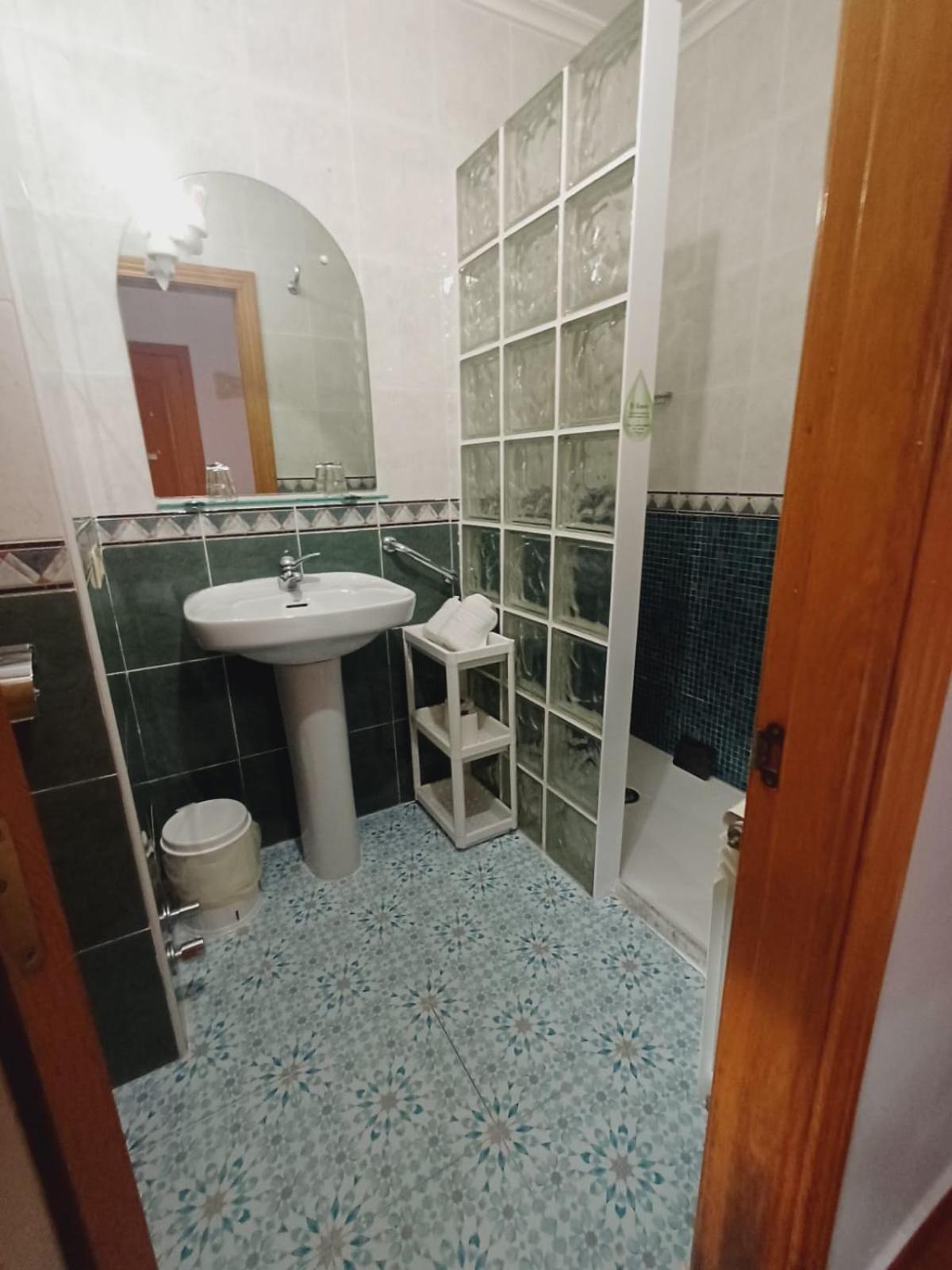 Hotel El Coterin Apartamentos Y Habitaciones อาเรนัส เด กาบราเลส ภายนอก รูปภาพ